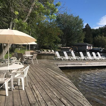 Beachside On Lake Muskoka Порт Карлинг Екстериор снимка