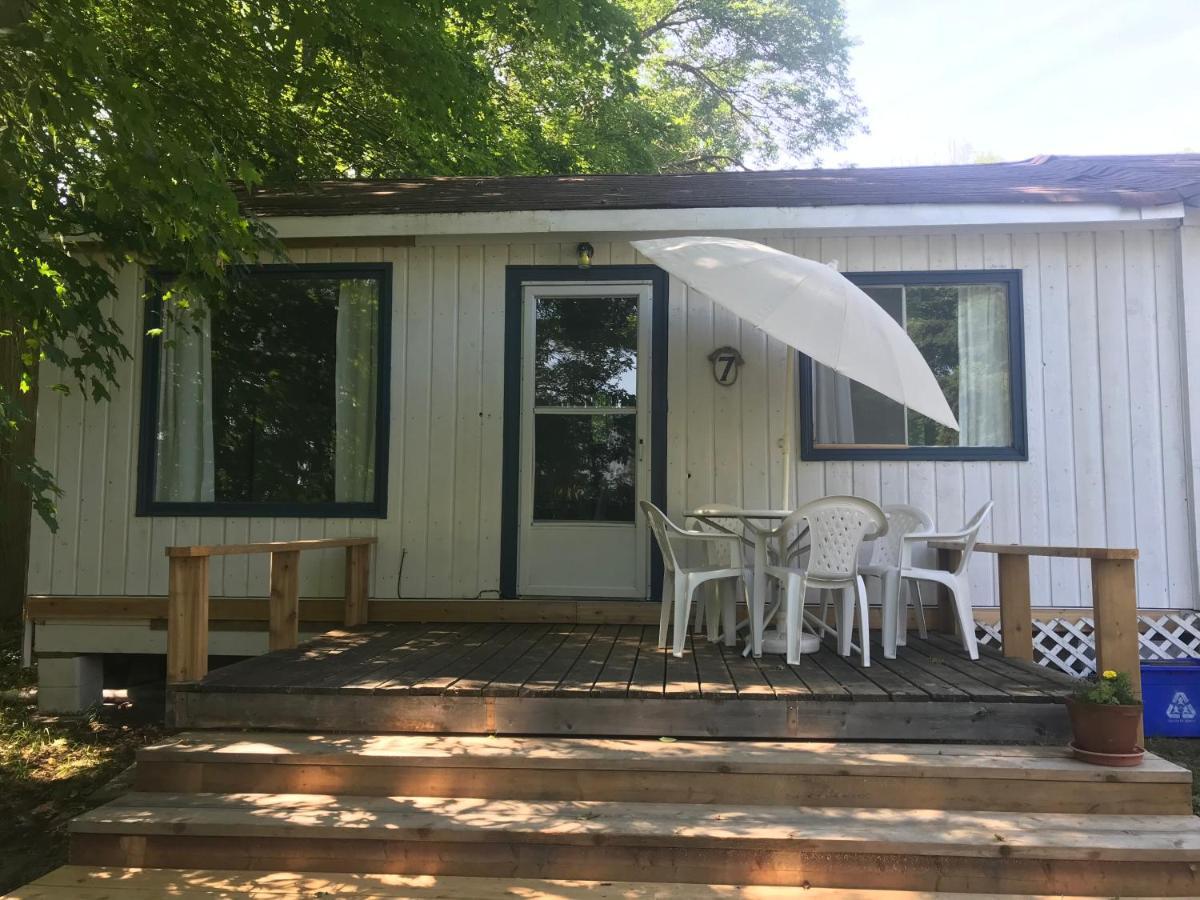 Beachside On Lake Muskoka Порт Карлинг Екстериор снимка