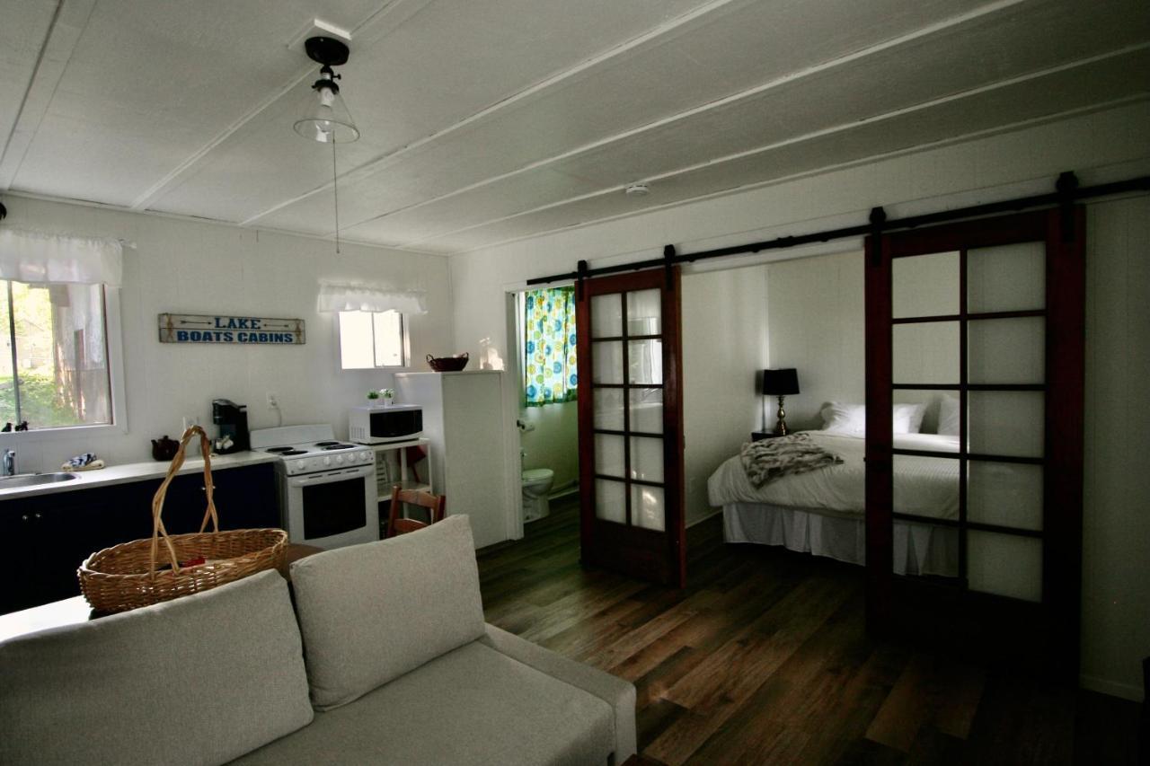 Beachside On Lake Muskoka Порт Карлинг Екстериор снимка