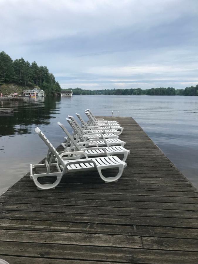 Beachside On Lake Muskoka Порт Карлинг Екстериор снимка